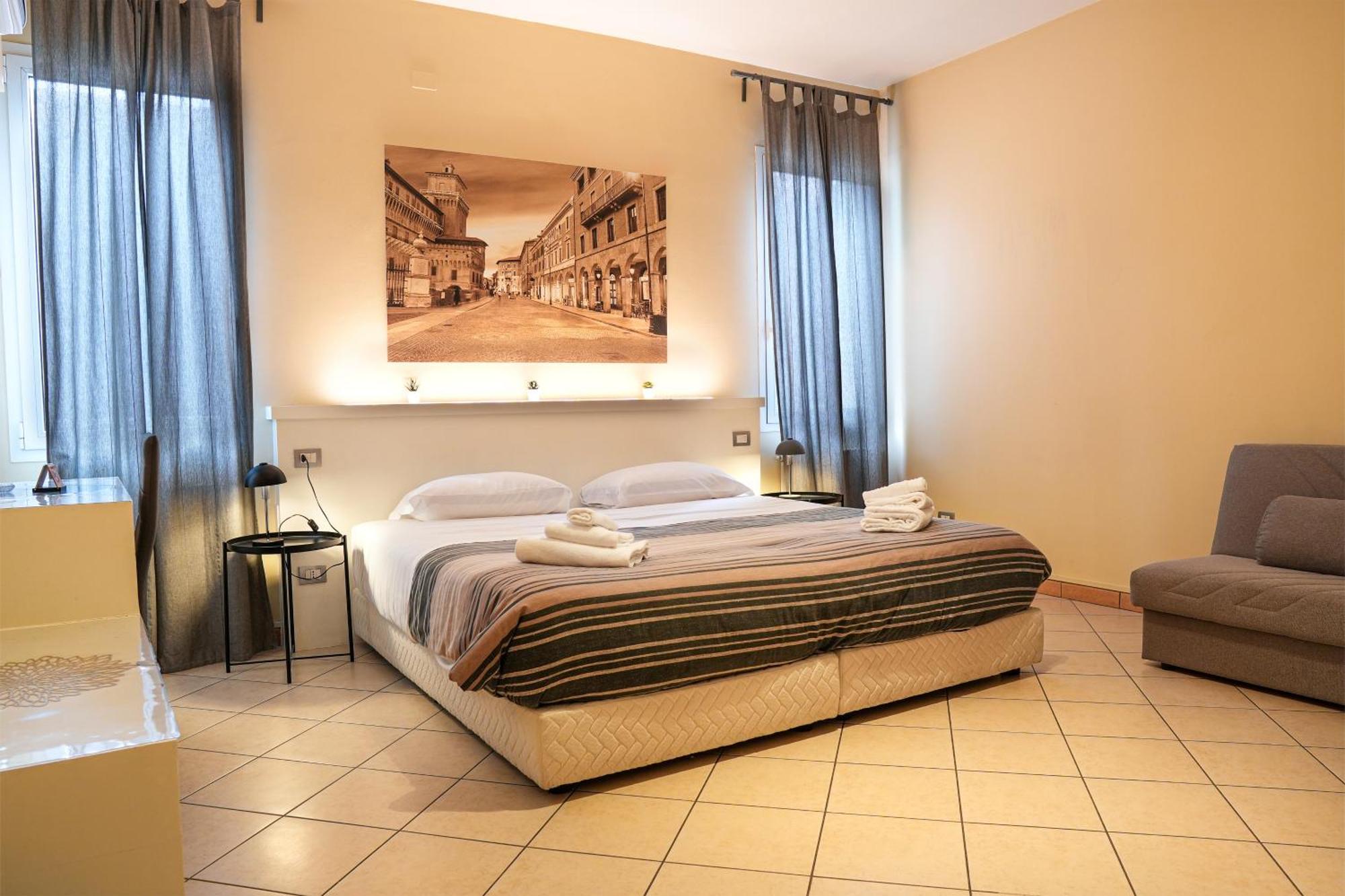 Smart Hotel 费拉拉 外观 照片